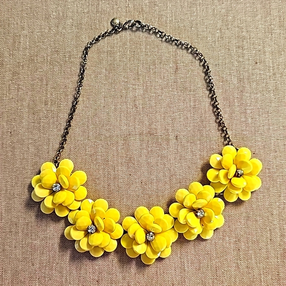 J. Crew 5 Yellow Flowers Necklace - Picture 1 of 3
